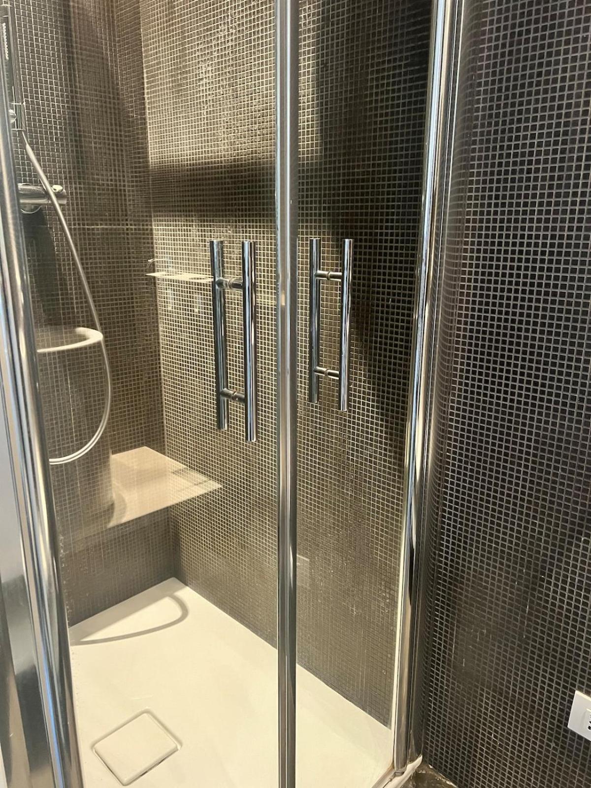 Suite Lux Near Duomo / Mm Tricolore Milan Exterior photo